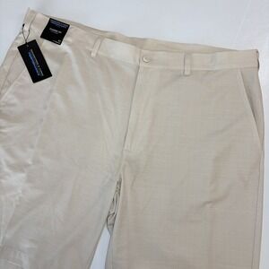 Roundtree & Yorke Performance Golf Shorts Mens 42 Tan Khaki Classic Fit Stretch
